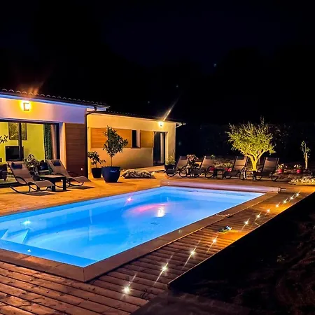 Magnifique Avec Piscine Villa *